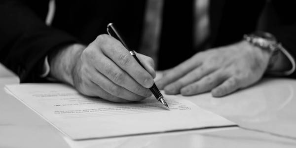 Constitución de Sociedades Robledillo de la Jara · Elaboración de Contratos Mercantiles